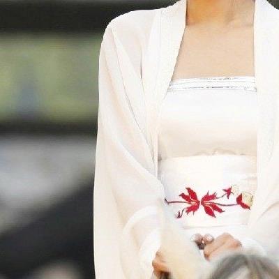 손권의 여동생이자 유비의 부인 손부인 야벅지