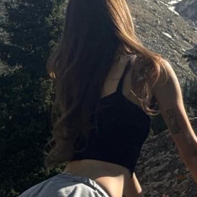 거부할수없는 여자친구 뒤모습