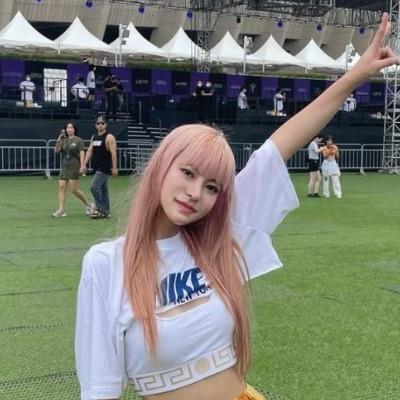 DJ ROHA 로하 꽉끼는 수영복
