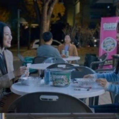넷플릭스가 한국에 관심 가지기 직전 상황.jpg